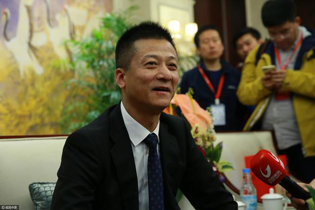 扒开腿狂躁老师爽出白浆动漫门
