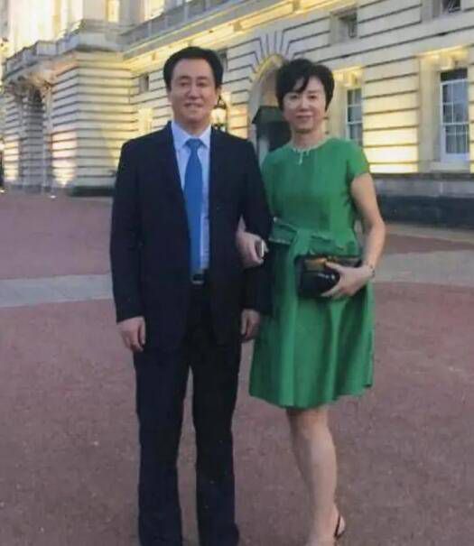 免费午夜视频